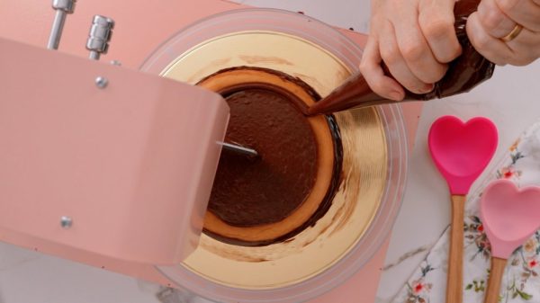 Niveladora de tortas exportación bivolt blanco Merengue - Imagen 5